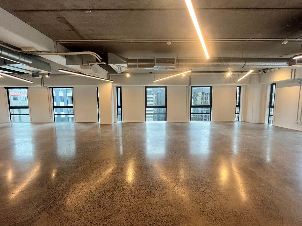 MODERN CHARACTER OFFICE SPACES - Vista 3