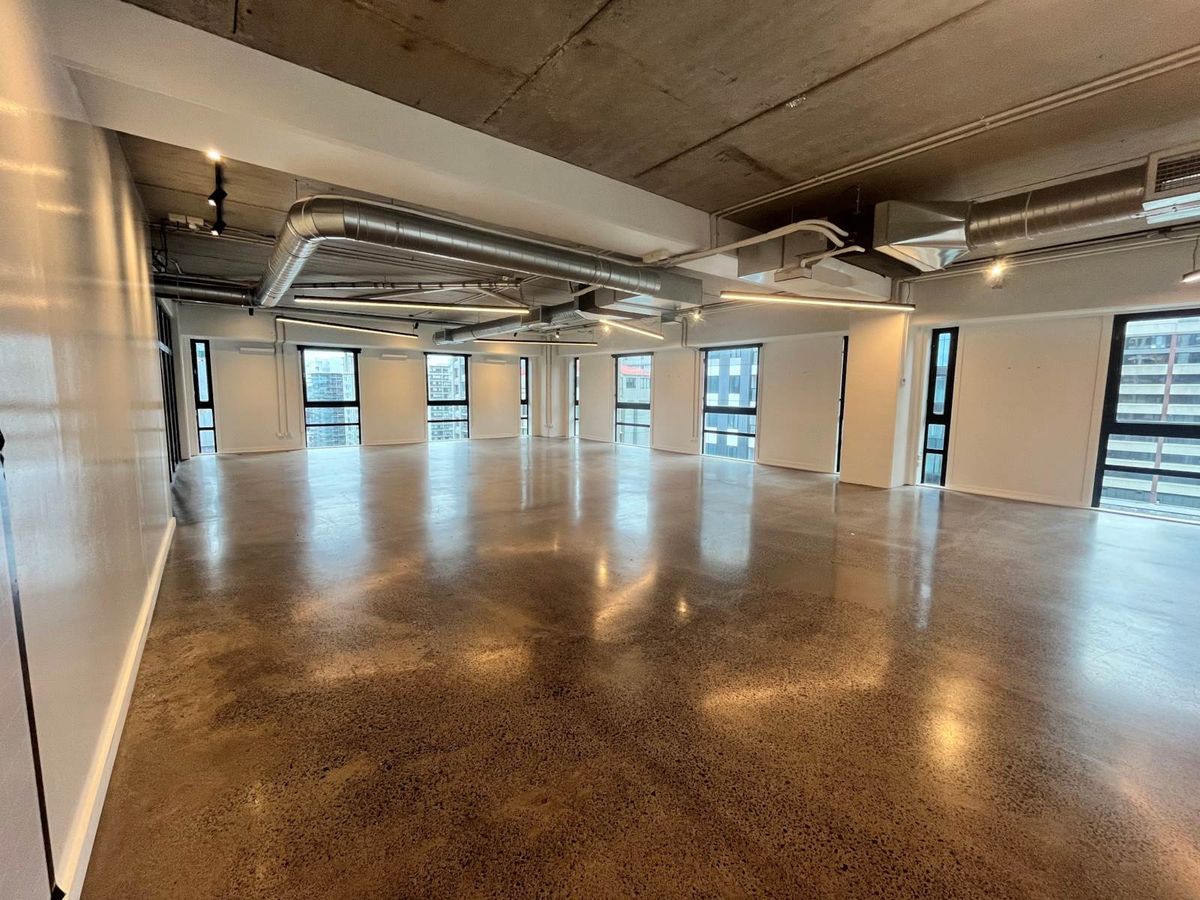 MODERN CHARACTER OFFICE SPACES - Vista 5