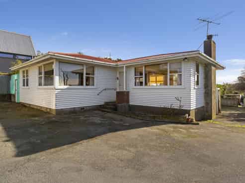 135 Muri Road, Pukerua Bay