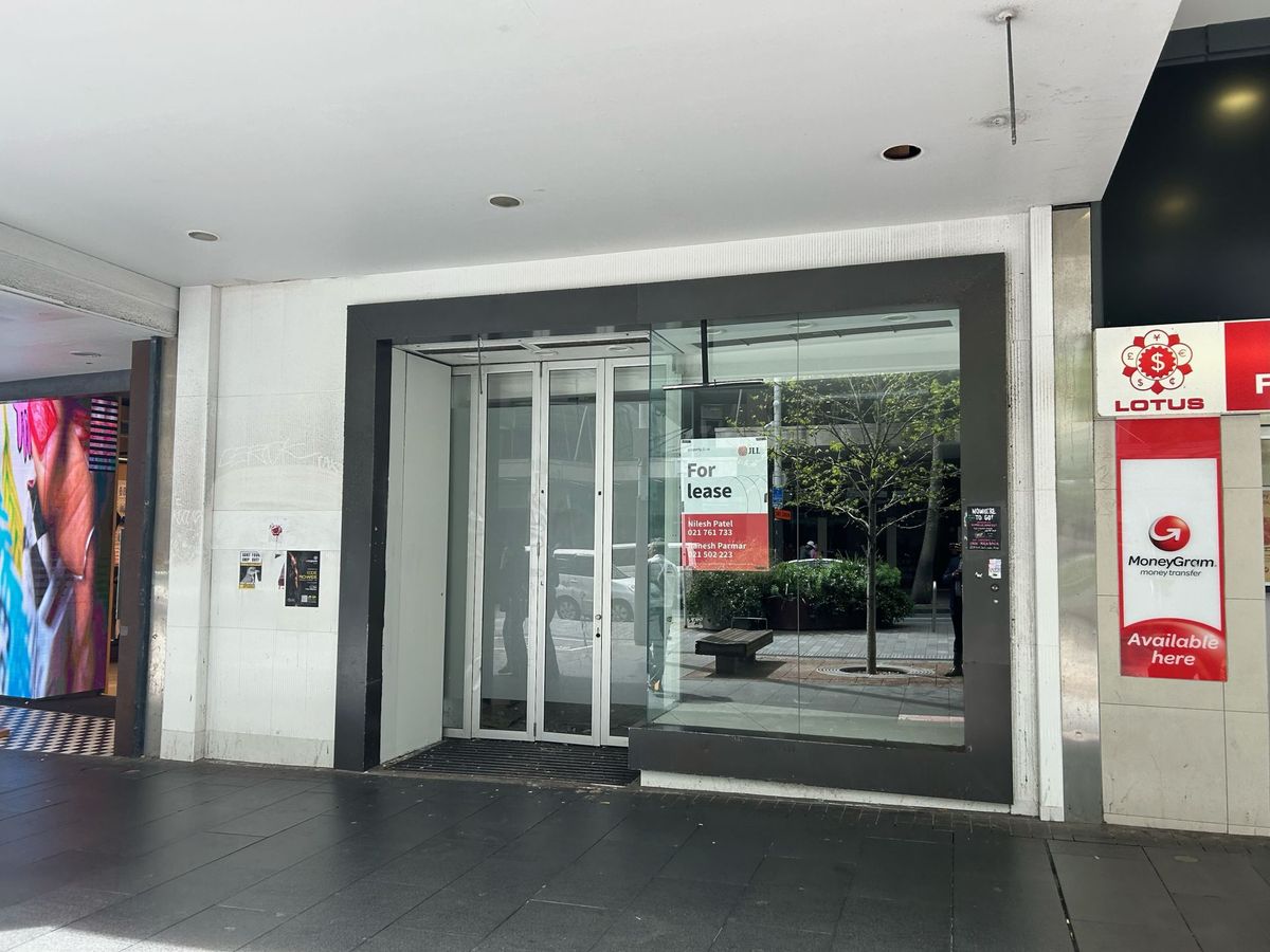 Retail on ‘Golden Mile’ of Queen Street