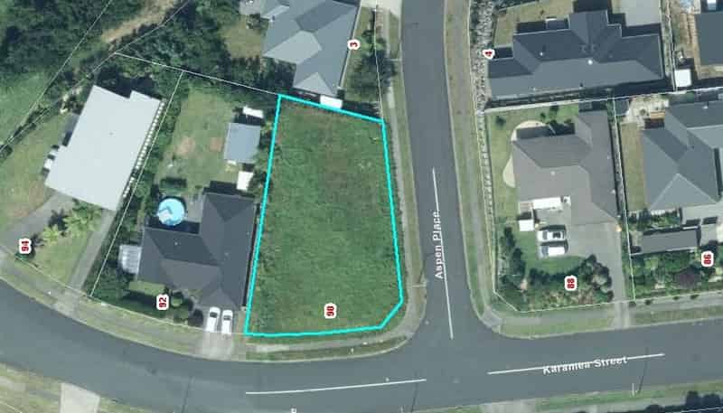 90 Karamea Street, Whalers Gate