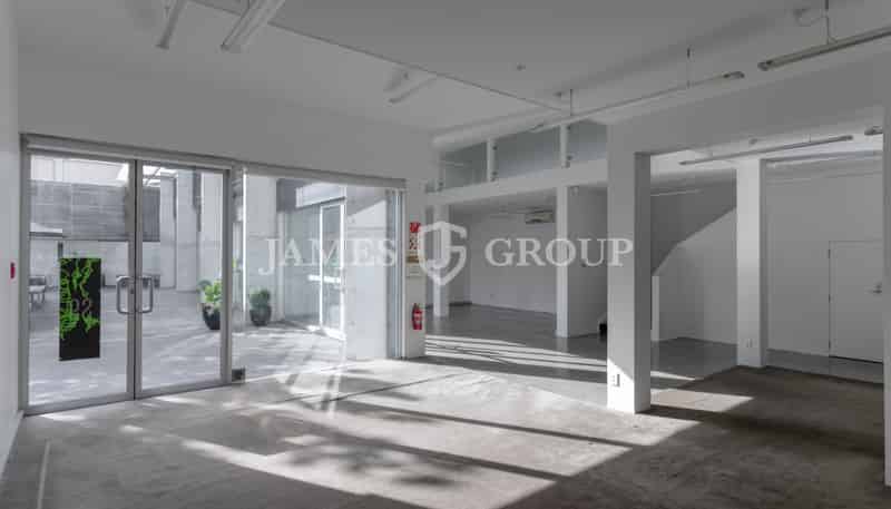 160 Broadway, Newmarket