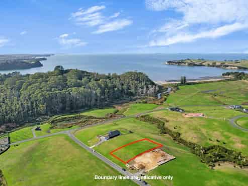 8 Taha Puke Road, Hibiscus Coast Surrounds