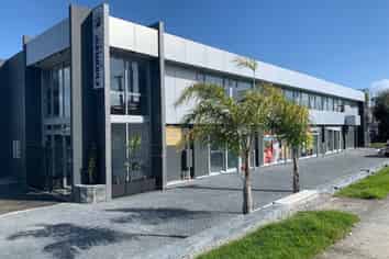 Impressive first floor office/studio in Manurewa
