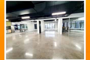 Spacious Space with a Private Courtyard