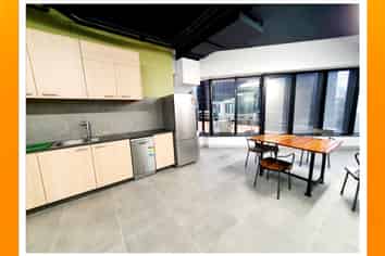 Spacious Space with a Private Courtyard