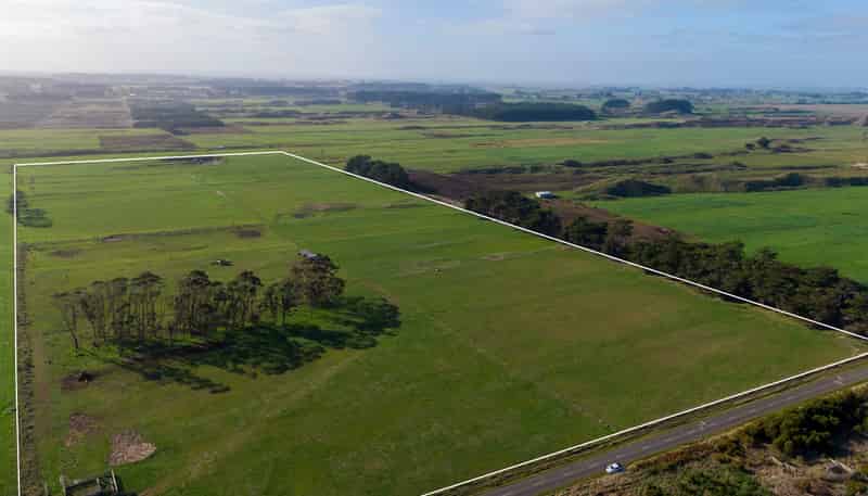 327 Paranui Road, Foxton