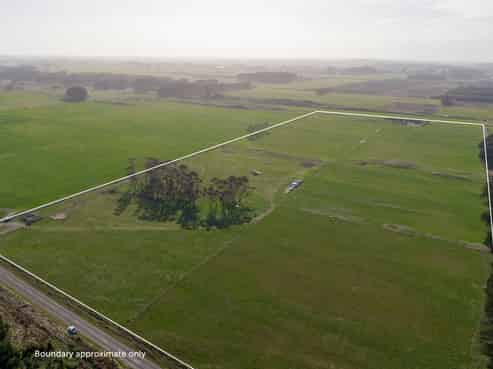 327 Paranui Road, Foxton