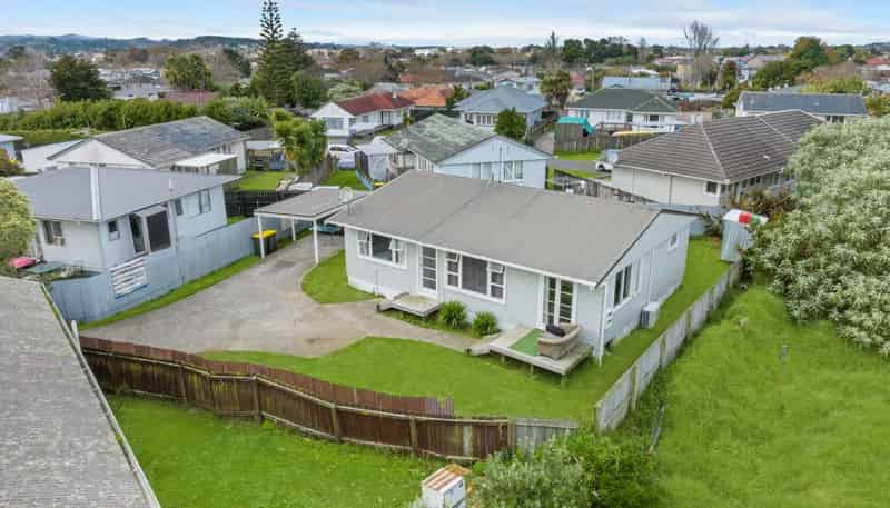 20B Frank Hewitt Street, Pukekohe