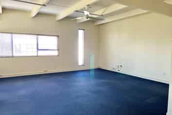 81M² OFFICE FOR LEASE
