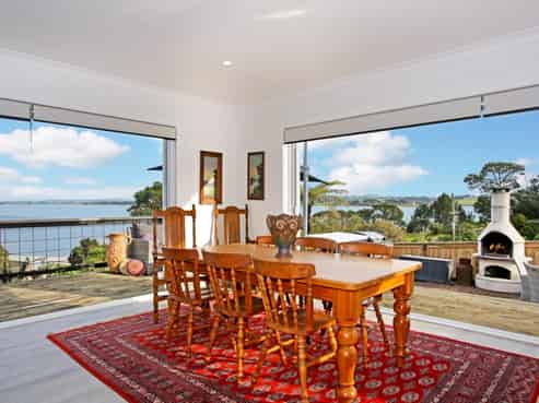50 Ronald Avenue, Glenbrook