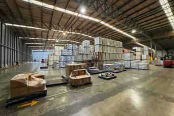 4,954sqm High Stud Industrial Facility For Lease