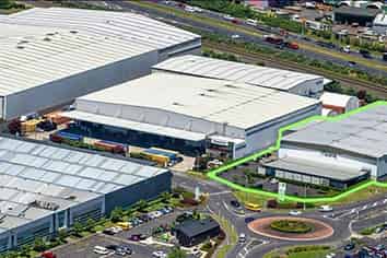 Modern Warehouse and Office Space with Prime Visibility