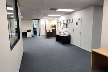 Prime level 1 offices at Harbourside Business Park