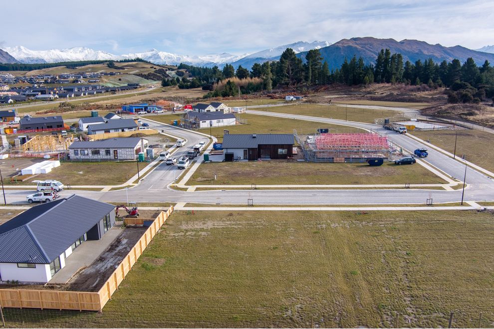 32 Rua Street, Albert Town, Wanaka For Sale realestate.co.nz