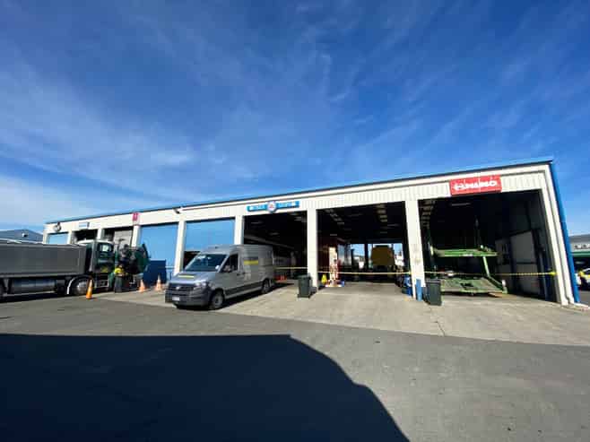 Central High-Profile Workshop or Warehouse