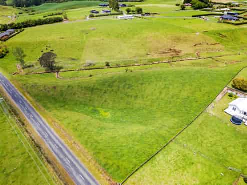182 Ohanga Road, Onaero