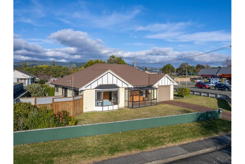 10 Te Kupe Road, PARAPARAUMU BEACH, Kapiti Coast For Sale realestate.co.nz