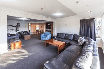9 Straven Road, Riccarton