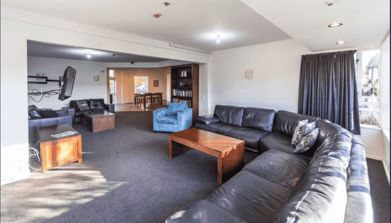 9 Straven Road, Riccarton