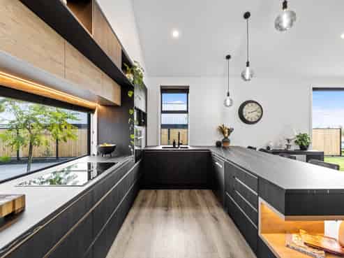 55 Raupo Crescent, Wharewaka