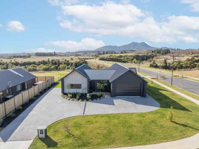 55 Raupo Crescent, Wharewaka