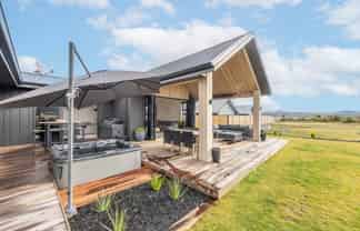 55 Raupo Crescent, Wharewaka