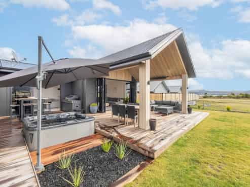 55 Raupo Crescent, Wharewaka