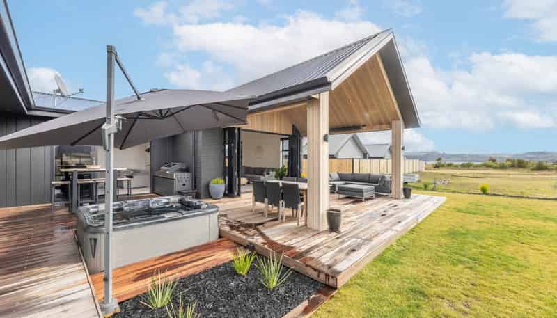 55 Raupo Crescent, Wharewaka