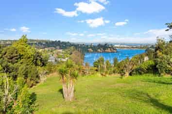 1 Buckleys Track, Paremoremo