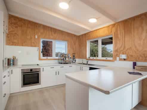 14 Parata Street, Two Mile Bay