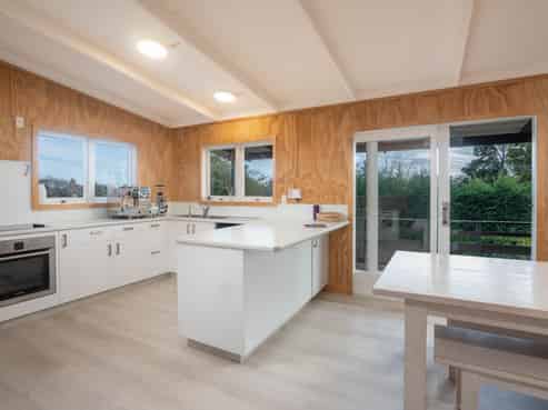 14 Parata Street, Two Mile Bay