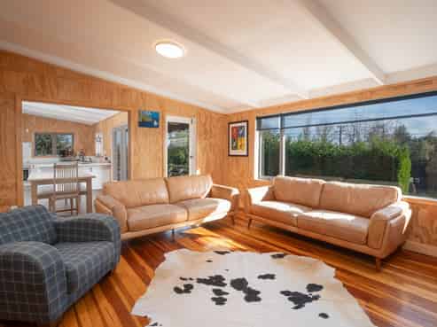 14 Parata Street, Two Mile Bay