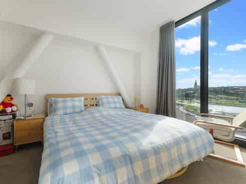 705/770A Great South Road, Manukau