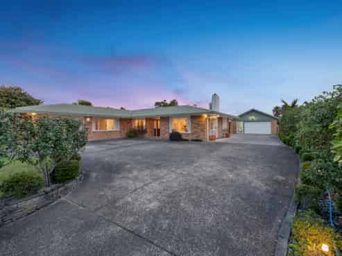 193 Whitford Road, Shamrock Park
