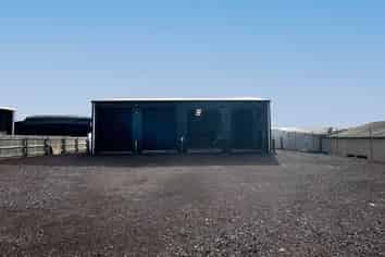 NEW PRICE: VACANT POSSESSION 
