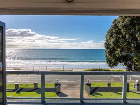 33 The Strand, Onetangi