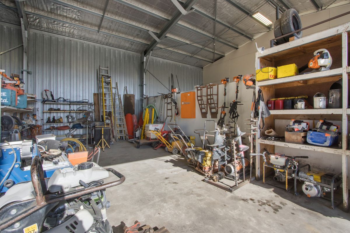 Owner Operator-Hire Business - Vaade 6