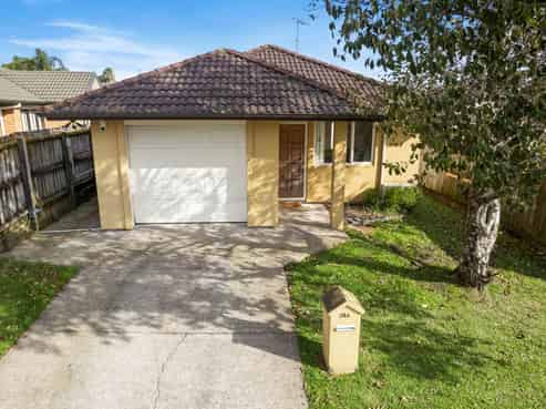 61 Aspiring Avenue, Flat Bush