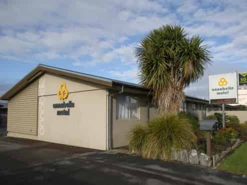 Tidy and Very Profitable 12 Unit Complex