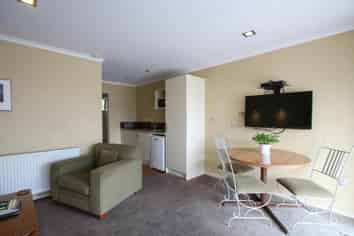 Tidy and Very Profitable 12 Unit Complex