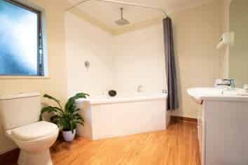 Tidy and Very Profitable 12 Unit Complex