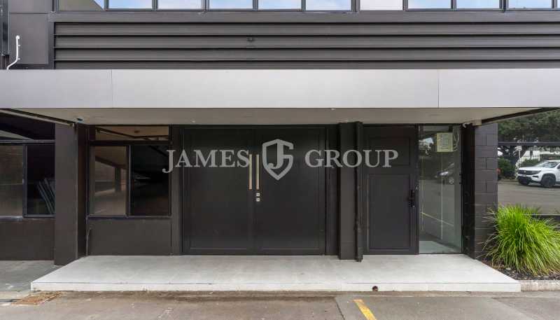 13-15 Margot Street, Epsom
