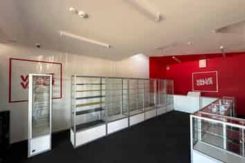 Busy suburban shopping centre - space for lease