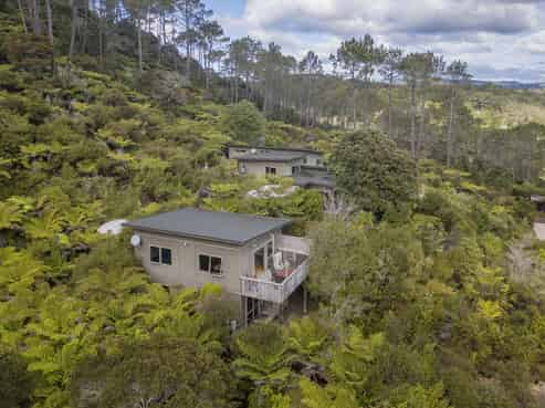 63 Orchard Road, Hahei