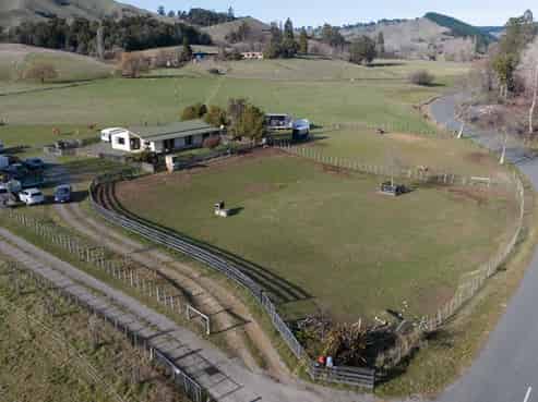 11 Thorn Road, Dovedale