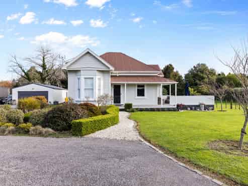 458 Mountain Road, Lepperton