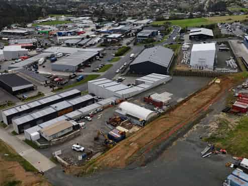 Workshop plus multiple yard options - Warkworth