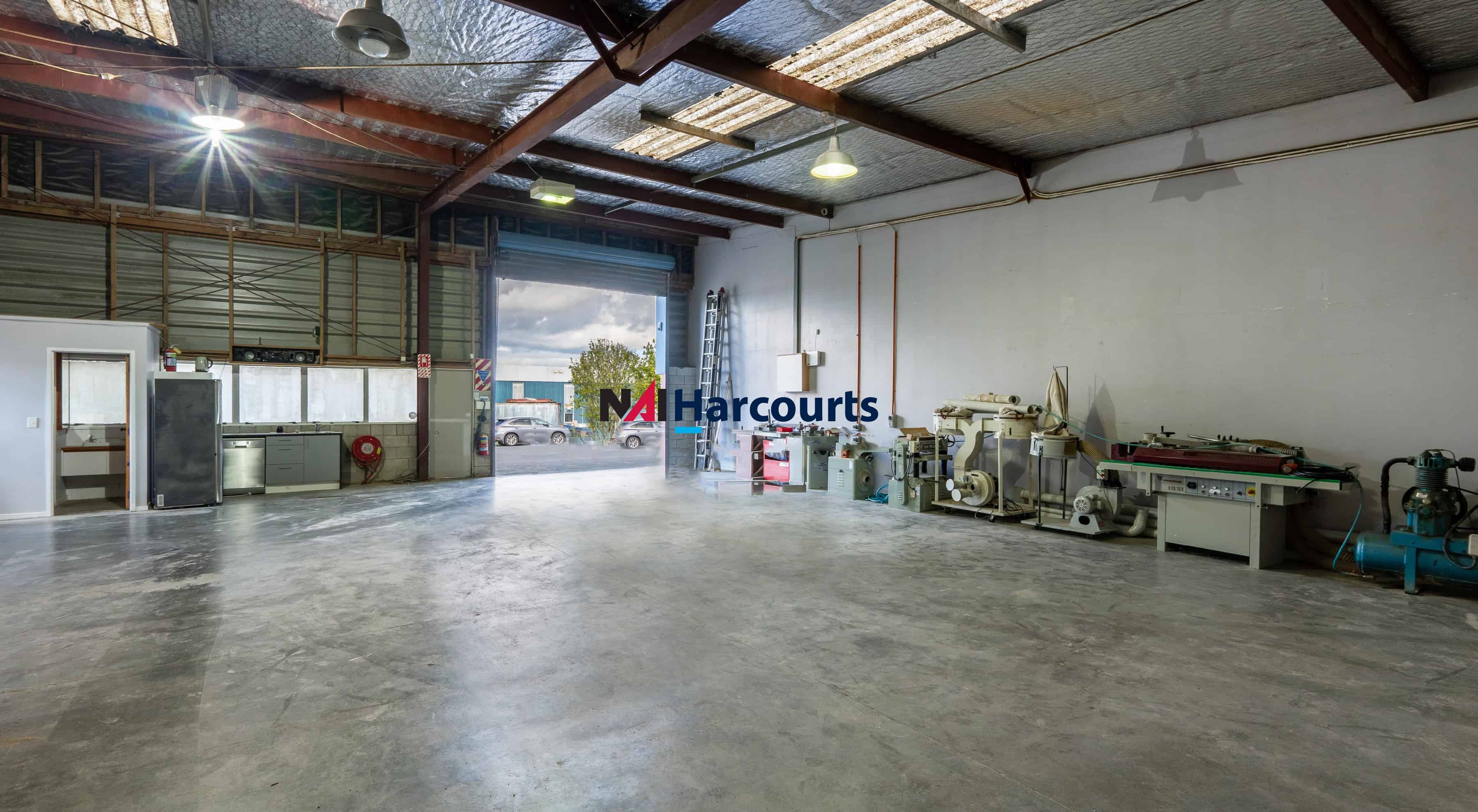 For sale 8/23 Aetna Place, Henderson realestate.co.nz