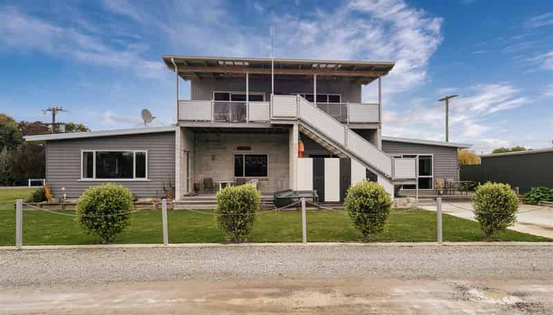  Bach 60, 75 Kingsburys Road, Rakaia